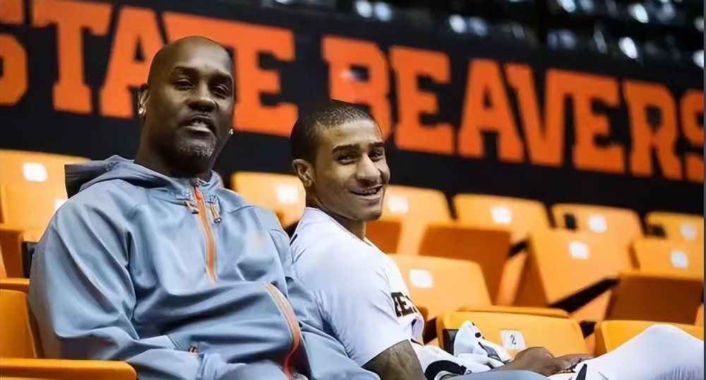 克的带领下 克的带领下