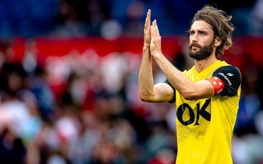 尼亚和土超 尼亚和土超